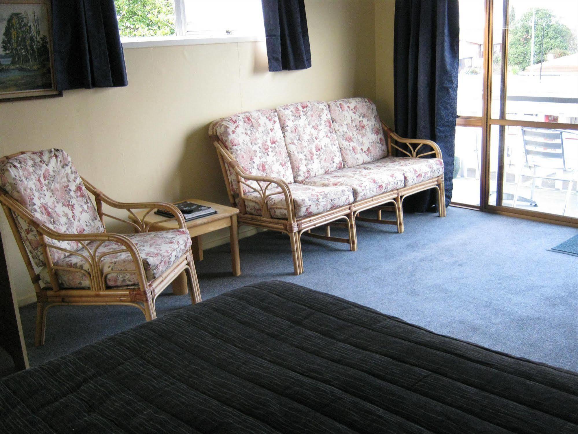 Adelphi Motel Taupo Kültér fotó